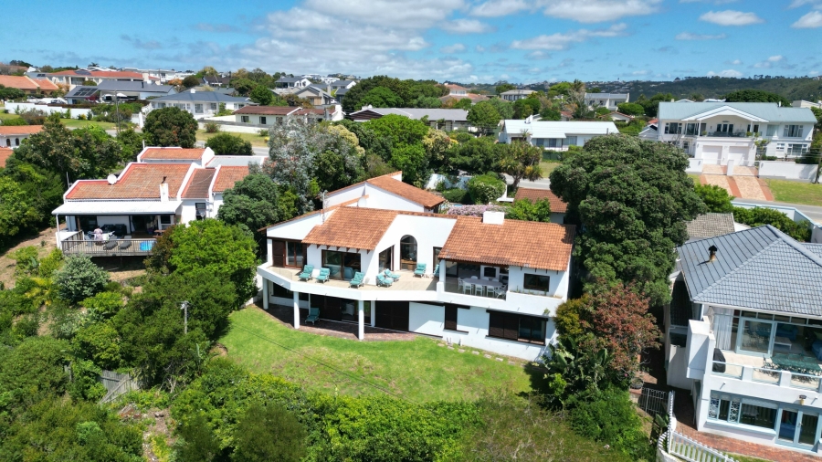 5 Bedroom Property for Sale in Lower Robberg Western Cape